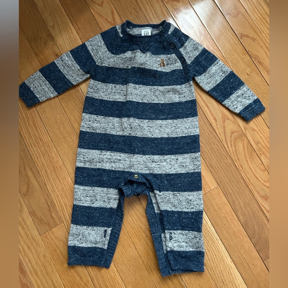 Baby Gap 6-12 month